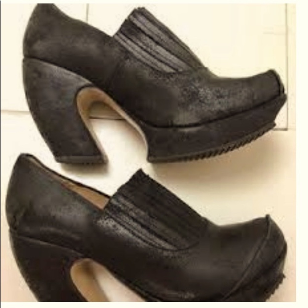 Fluevog steady women